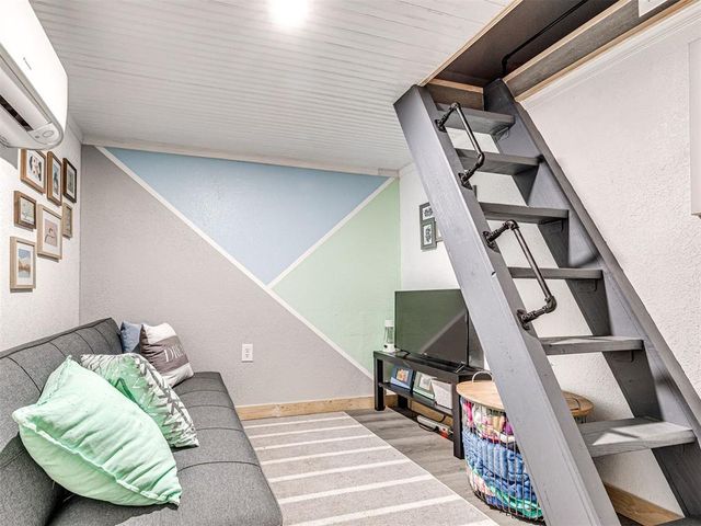 3204 Maple Lane, Moore, OK 73170