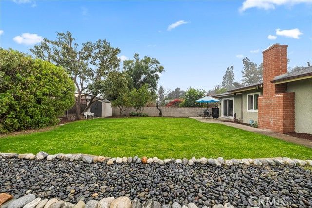 536 S College, Claremont, CA 91711