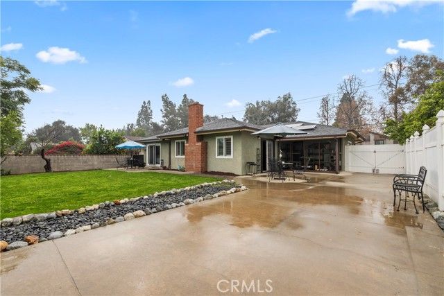 536 S College, Claremont, CA 91711