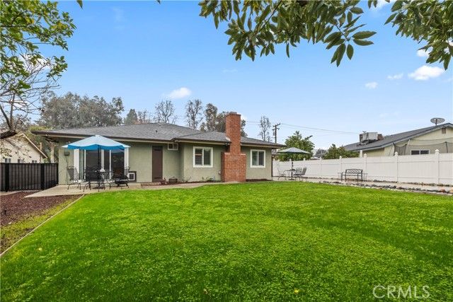 536 S College, Claremont, CA 91711