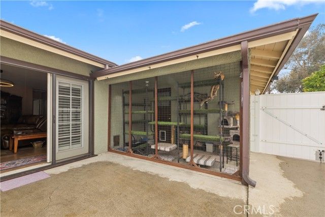 536 S College, Claremont, CA 91711