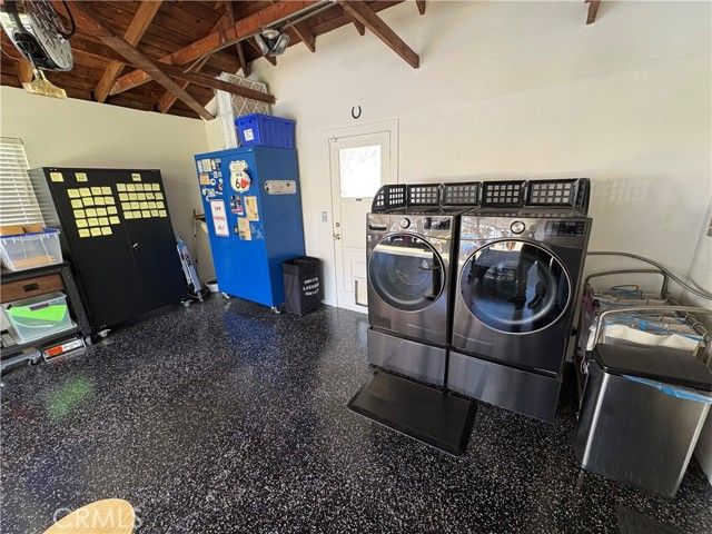 536 S College, Claremont, CA 91711