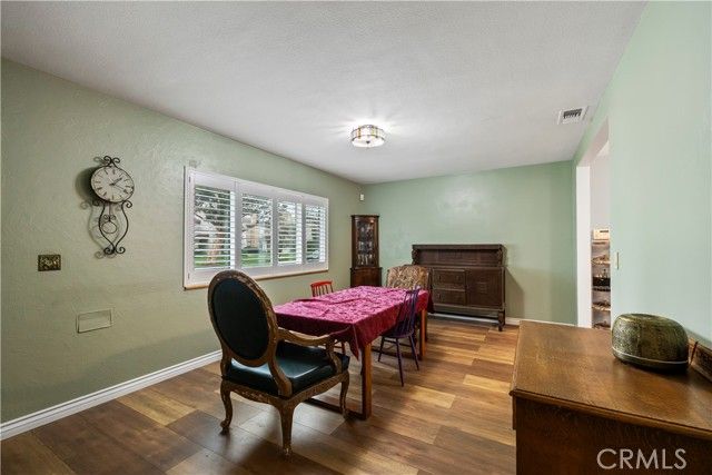 536 S College, Claremont, CA 91711