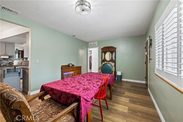 536 S College, Claremont, CA 91711