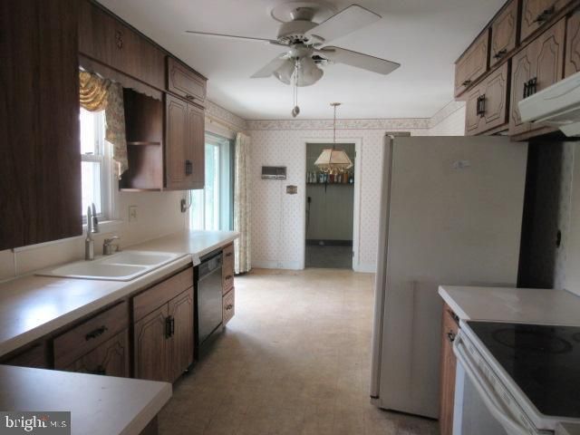 29 CENTRAL BLVD, Camp Hill, PA 17011