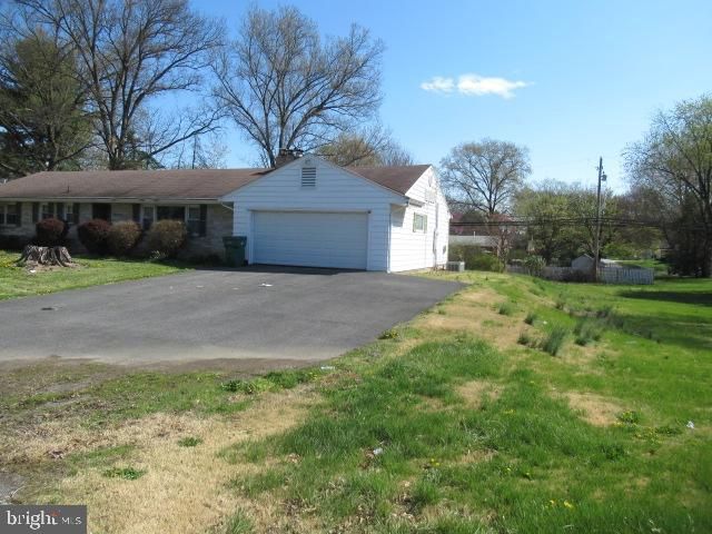 29 CENTRAL BLVD, Camp Hill, PA 17011
