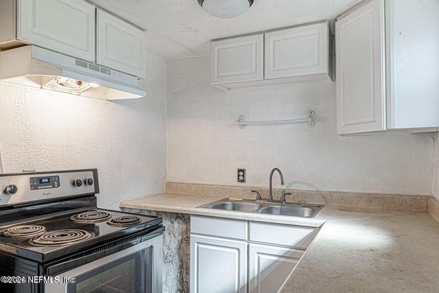 8306 GALVESTON Avenue, Jacksonville, FL 32211