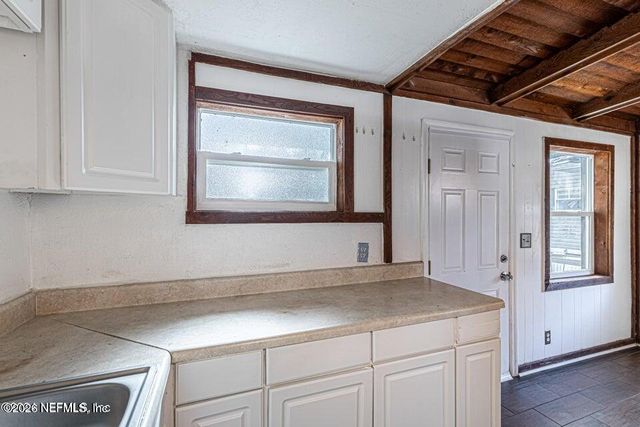8306 GALVESTON Avenue, Jacksonville, FL 32211