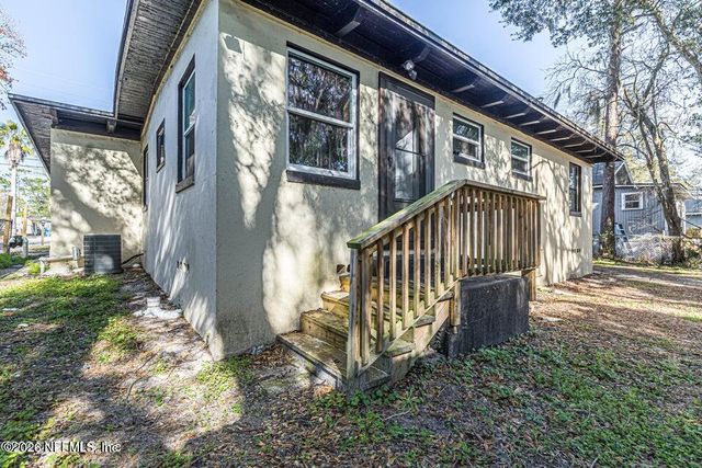 8306 GALVESTON Avenue, Jacksonville, FL 32211