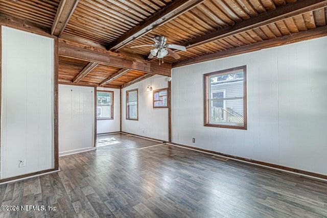 8306 GALVESTON Avenue, Jacksonville, FL 32211