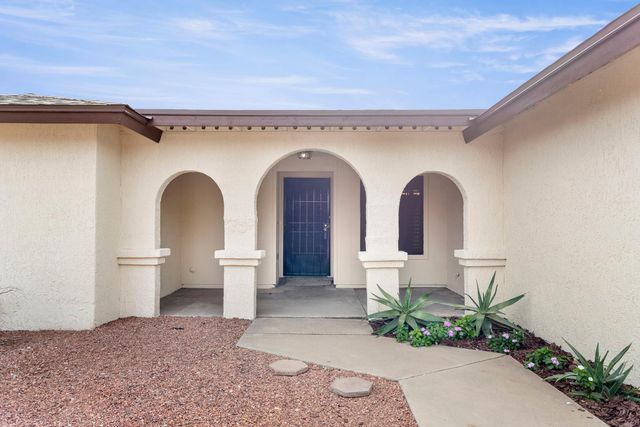 7309 W Canterbury Drive, Peoria, AZ 85345