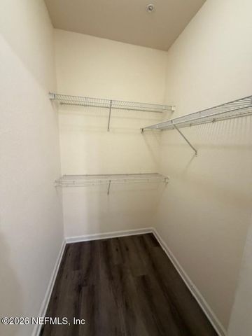 8290 GATE Parkway W 135, Jacksonville, FL 32216