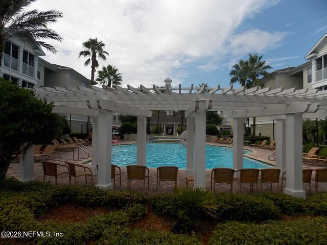 8290 GATE Parkway W 135, Jacksonville, FL 32216