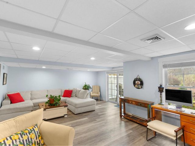 3 Desiree Court C, Smithfield, RI 02917