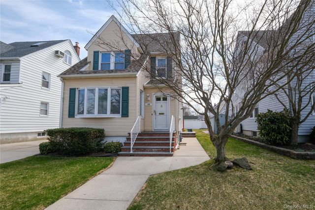 106 Dubois Avenue, Valley Stream, NY 11581
