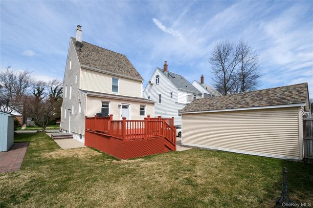 106 Dubois Avenue, Valley Stream, NY 11581