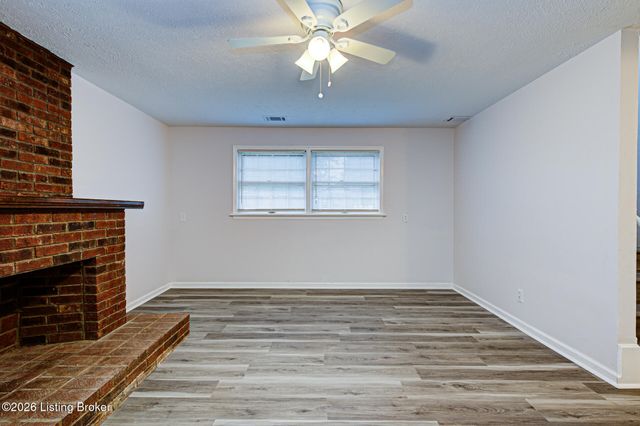 5101 Mt Marcy Rd, Louisville, KY 40216