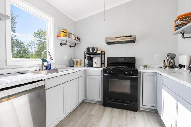 N1492 Clover ROAD, Lake Geneva, WI 53147