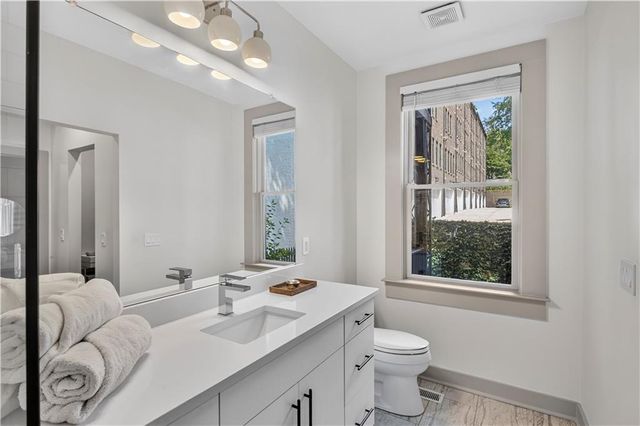 78 Peachtree Memorial Drive NW 1, Atlanta, GA 30309