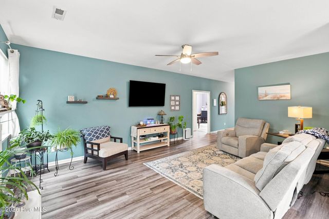 307 Coralstone Court, Leland, NC 28451