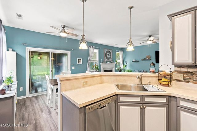 307 Coralstone Court, Leland, NC 28451