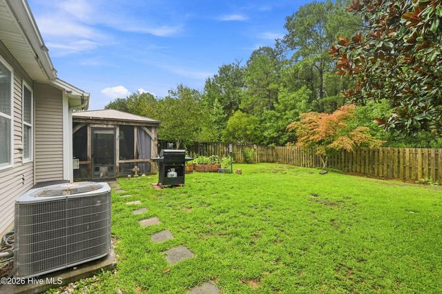 307 Coralstone Court, Leland, NC 28451