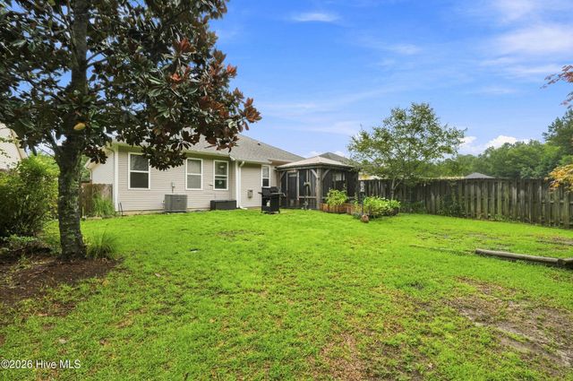 307 Coralstone Court, Leland, NC 28451