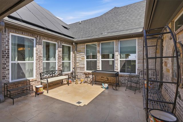 1201 E Iberian Court, Granbury, TX 76048