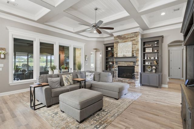 1201 E Iberian Court, Granbury, TX 76048