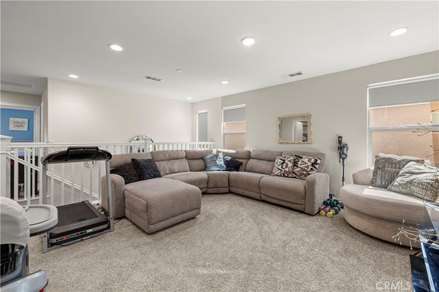 1923 Ray Abril Jr Lane, Colton, CA 92324
