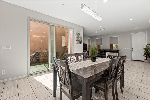 1923 Ray Abril Jr Lane, Colton, CA 92324