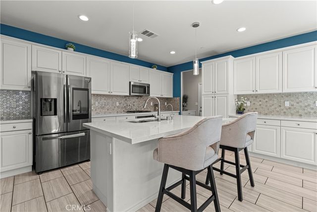 1923 Ray Abril Jr Lane, Colton, CA 92324