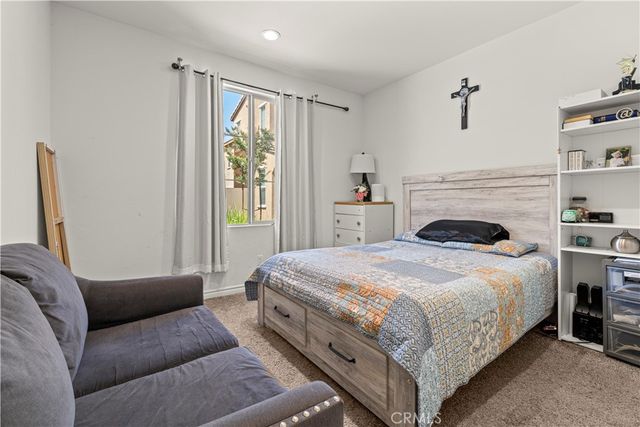 1923 Ray Abril Jr Lane, Colton, CA 92324