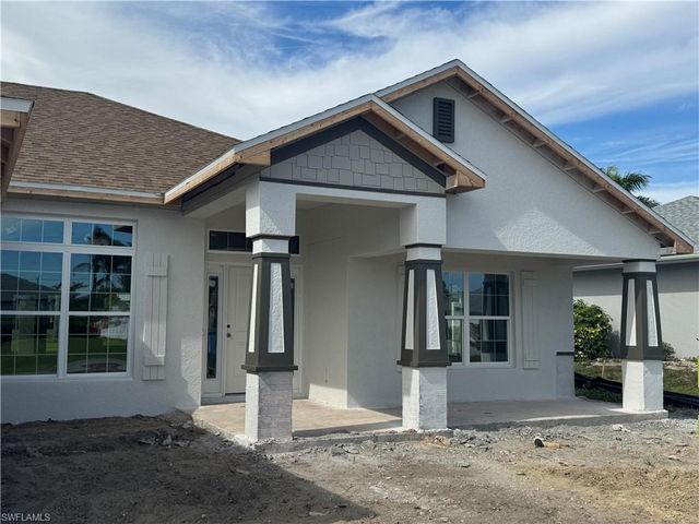 305 SE 2nd ST, Cape Coral, FL 33990