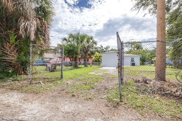 2325 HIGHLAND STREET S, St Petersburg, FL 33705