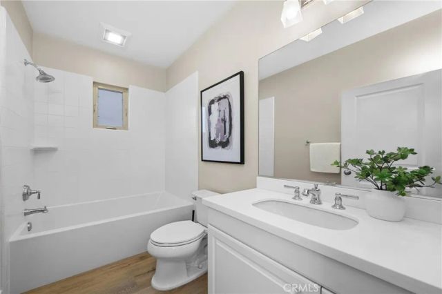 55 Parkdale, Irvine, CA 92620