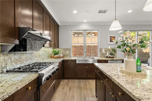 55 Parkdale, Irvine, CA 92620