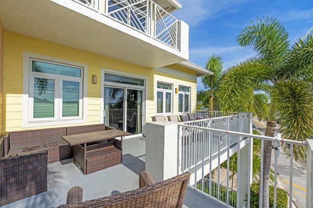 305 E Ocean Avenue Th-7, Lantana, FL 33462