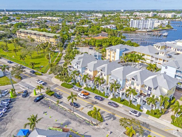 305 E Ocean Avenue Th-7, Lantana, FL 33462