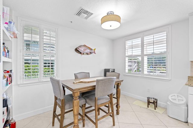 305 E Ocean Avenue Th-7, Lantana, FL 33462