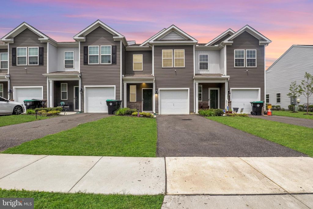 128 SICKLER CT, Sicklerville, NJ 08081
