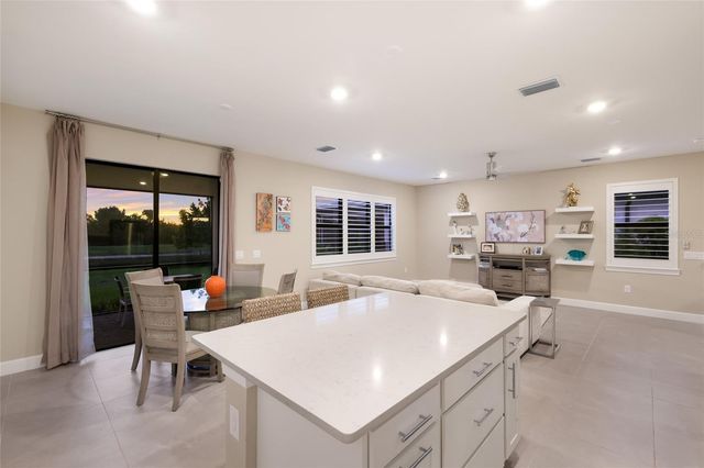 6072 BAYWOOD COURT, Lakewood Ranch, FL 34211