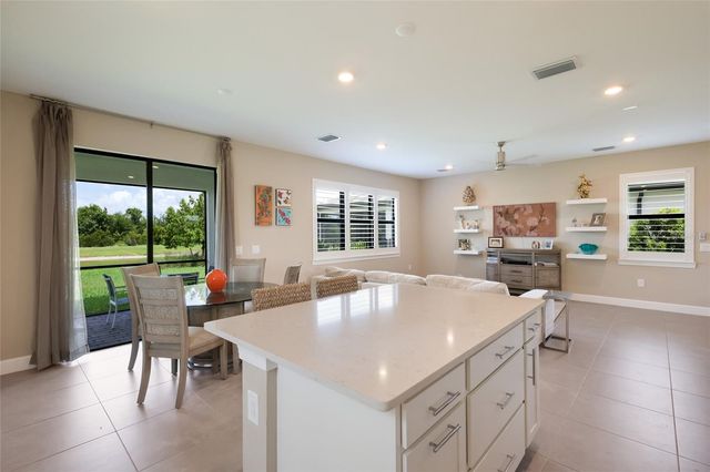 6072 BAYWOOD COURT, Lakewood Ranch, FL 34211