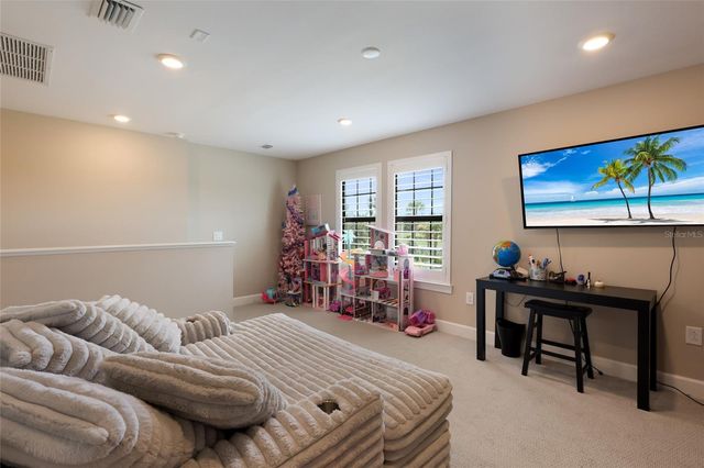 6072 BAYWOOD COURT, Lakewood Ranch, FL 34211