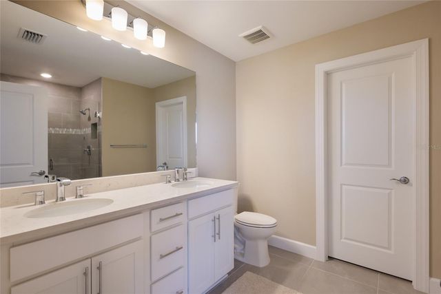 6072 BAYWOOD COURT, Lakewood Ranch, FL 34211