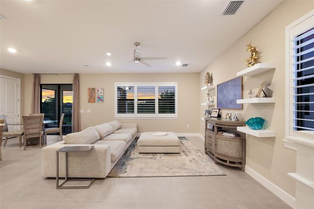 6072 BAYWOOD COURT, Lakewood Ranch, FL 34211