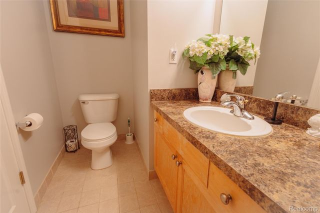 3581 Oakmonte Boulevard, Oakland Charter Township, MI 48306
