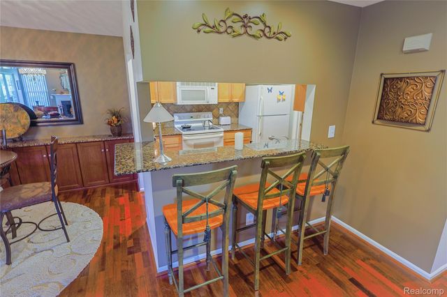 3581 Oakmonte Boulevard, Oakland Charter Township, MI 48306
