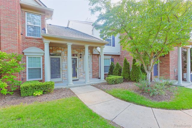 3581 Oakmonte Boulevard, Oakland Charter Township, MI 48306