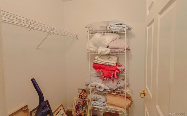 3581 Oakmonte Boulevard, Oakland Charter Township, MI 48306